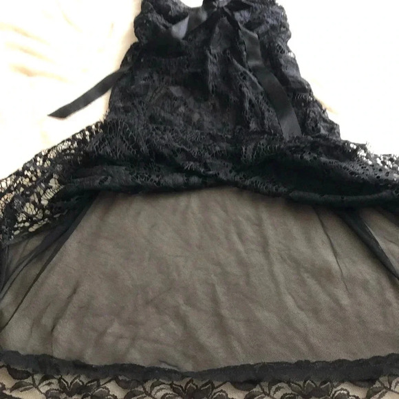 Black Lace Negligée Size Small - Picture 5 of 7
